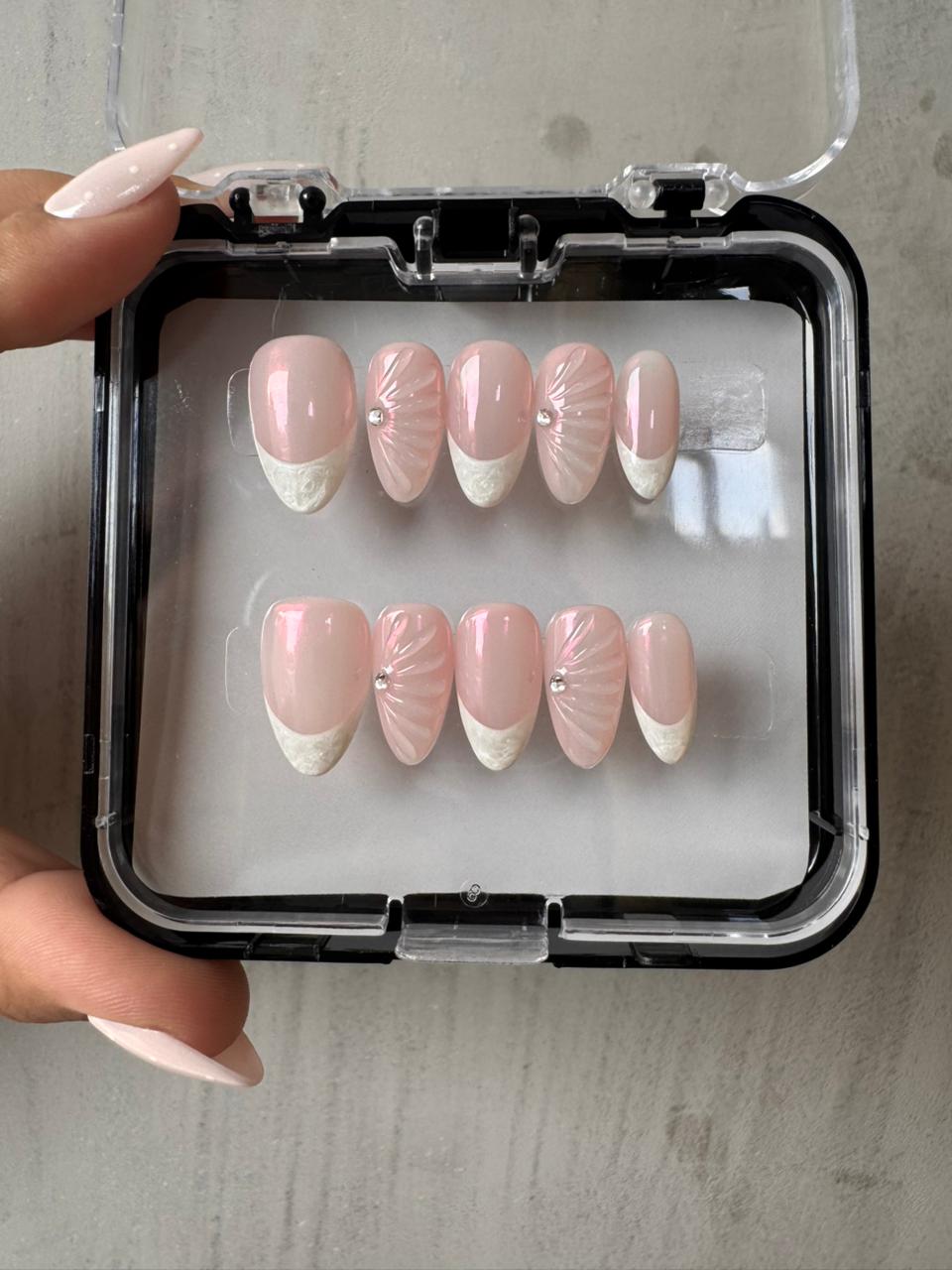Frenchy Luxe